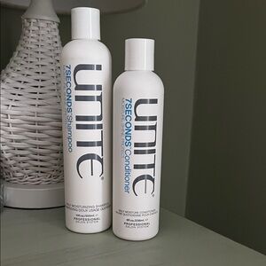 UNITE 7SECONDS Shampoo + Conditioner Set